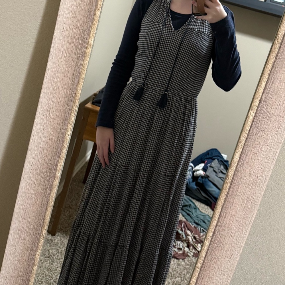 LC Lauren Conrad || Navy Blue and White Gingham Maxi Dress